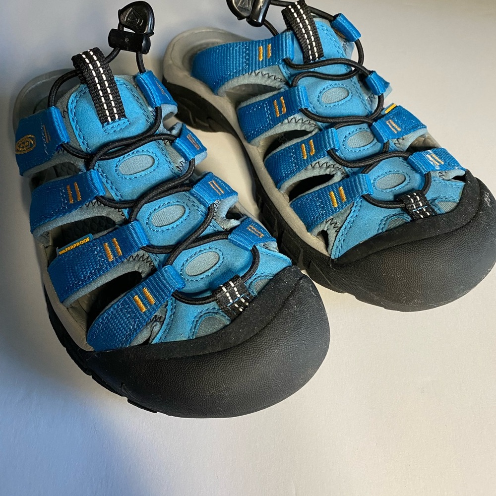 Keen Women's Slide Sandals Size 8.5